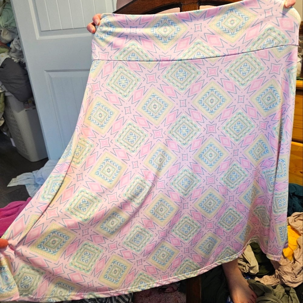 Lularoe Azure Skirt 3X pastel pink colors
